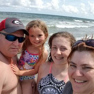 Meet your Posher, Shanan andtina